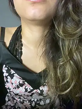 bellysantinha online show from October 6, 2025, 2:57 am
