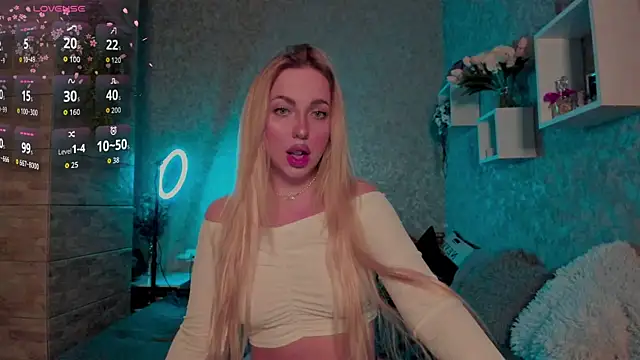 Mika Rayy online show from October 31, 2025, 5:09 pm