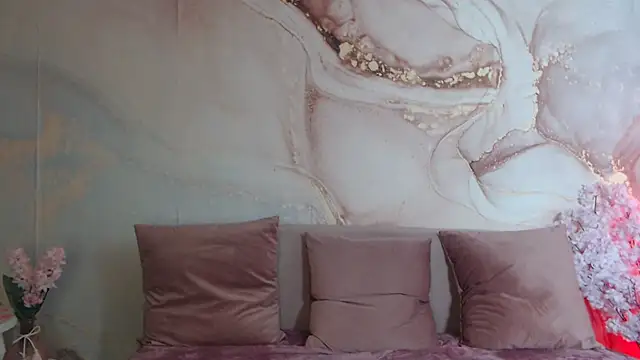 SweetChyou online show from December 3, 2025, 9:09 am