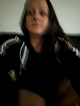 xxxshimmer online show from December 1, 2025, 7:48 pm