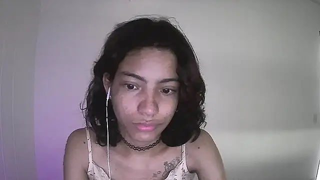 Lovelyamyy online show from February 21, 2025, 12:27 pm