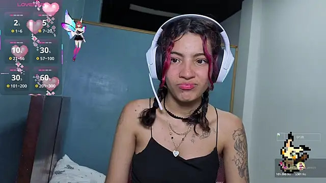 Lovelyamyy online show from October 20, 2025, 4:14 am