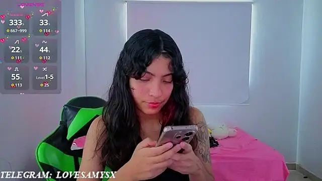 Lovelyamyy online show from May 11, 2026, 2:45 pm