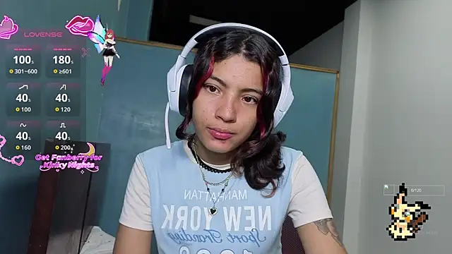 Lovelyamyy online show from October 28, 2025, 2:01 am