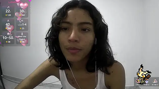Lovelyamyy online show from February 18, 2025, 4:58 am
