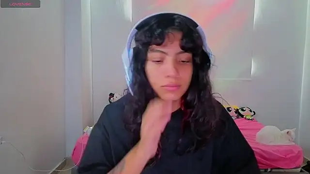 Snapshot of Lovelyamyy chatting on February 20, 2026, 8:44 pm Lovelyamyy online show from February 20, 2026, 8:44 pm