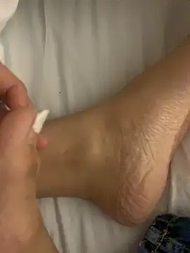 Snapshot of bratty_nina chatting on January 25, 2025, 11:54 pm bratty nina online show from January 25, 2025, 11:54 pm