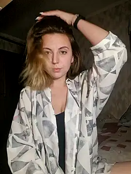 Snapshot of Melenka chatting on January 22, 2025, 10:59 pm Melenka online show from January 22, 2025, 10:59 pm