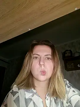 Snapshot of Melenka chatting on January 12, 2025, 10:22 pm Melenka online show from January 12, 2025, 10:22 pm