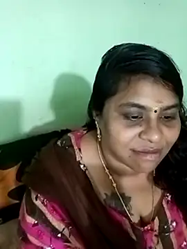 Snapshot of vennila-mallu77 chatting on February 25, 2025, 10:09 pm vennila-mallu77 online show from February 25, 2025, 10:09 pm