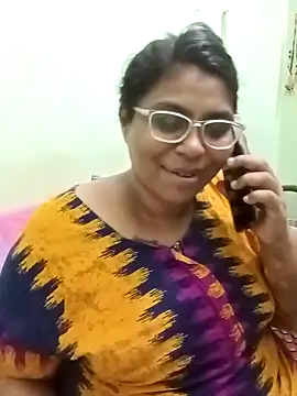 Snapshot of vennila-mallu77 chatting on February 28, 2025, 4:10 am vennila-mallu77 online show from February 28, 2025, 4:10 am