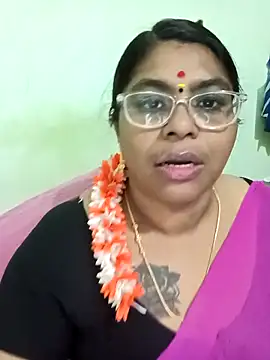 Snapshot of vennila-mallu77 chatting on February 19, 2025, 6:00 pm vennila-mallu77 online show from February 19, 2025, 6:00 pm