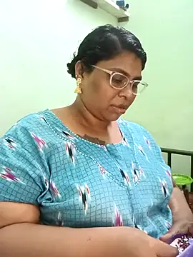Snapshot of vennila-mallu77 chatting on March 1, 2025, 5:27 pm vennila-mallu77 online show from March 1, 2025, 5:27 pm