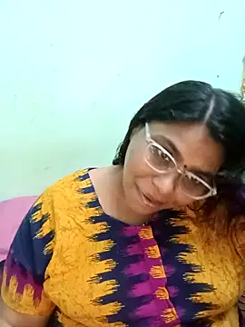 Snapshot of vennila-mallu77 chatting on February 27, 2025, 6:42 pm vennila-mallu77 online show from February 27, 2025, 6:42 pm