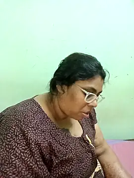 Snapshot of vennila-mallu77 chatting on March 7, 2025, 4:02 am vennila-mallu77 online show from March 7, 2025, 4:02 am