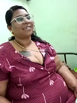 Snapshot of vennila-mallu77 chatting on March 10, 2025, 7:55 am vennila-mallu77 online show from March 10, 2025, 7:55 am