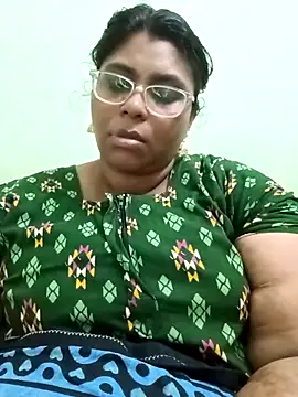 Snapshot of vennila-mallu77 chatting on March 8, 2025, 6:32 am vennila-mallu77 online show from March 8, 2025, 6:32 am