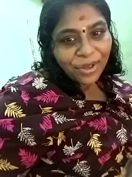 Snapshot of vennila-mallu77 chatting on March 2, 2025, 10:45 pm vennila-mallu77 online show from March 2, 2025, 10:45 pm