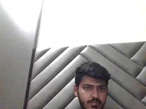 Snapshot of cute_modell chatting on December 3, 2025, 6:40 pm cute modell online show from December 3, 2025, 6:40 pm