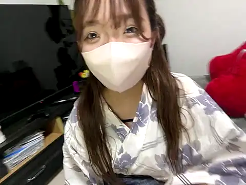omochi chan oo online show from October 5, 2025, 8:16 am