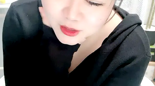 Snapshot of Daisy-8888 chatting on February 24, 2025, 7:30 pm Daisy-8888 online show from February 24, 2025, 7:30 pm