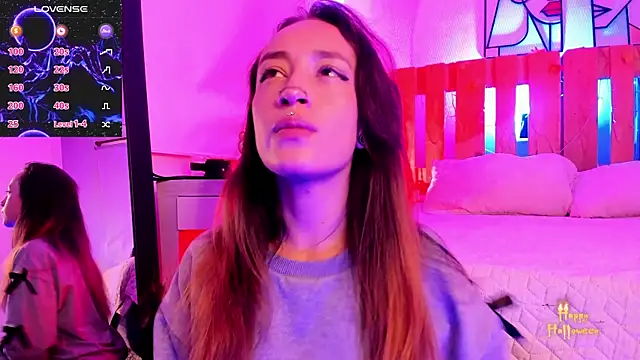 coral jonesss online show from October 14, 2025, 2:50 pm