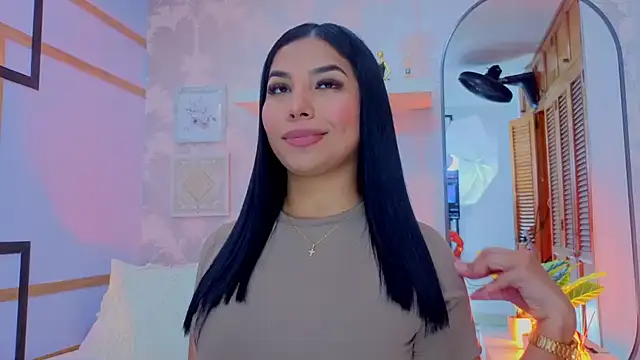 CharlotteGraay online show from March 10, 2026, 7:51 pm