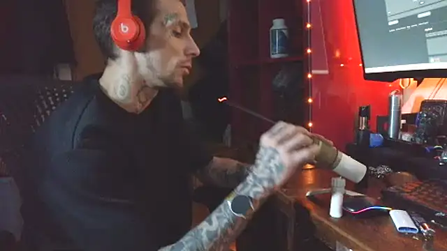 Aru916 online show from December 1, 2025, 1:56 pm