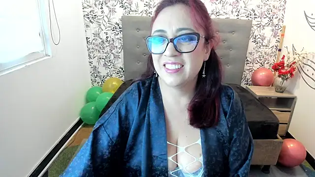 Victoria Adamns online show from March 18, 2025, 11:33 am
