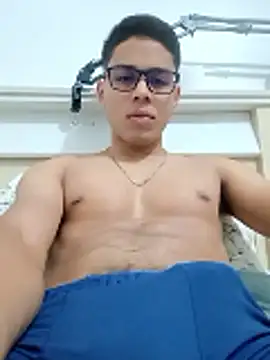 Snapshot of HornyTiger744 chatting on January 8, 2026, 9:54 pm HornyTiger744 online show from January 8, 2026, 9:54 pm