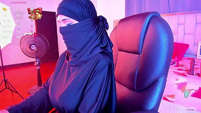 Snapshot of azahara_faraah chatting on January 7, 2026, 7:08 pm azahara faraah online show from January 7, 2026, 7:08 pm