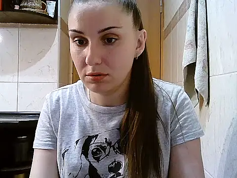 Snapshot of Yuliia30 chatting on June 10, 2026, 6:20 pm Yuliia30 online show from June 10, 2026, 6:20 pm
