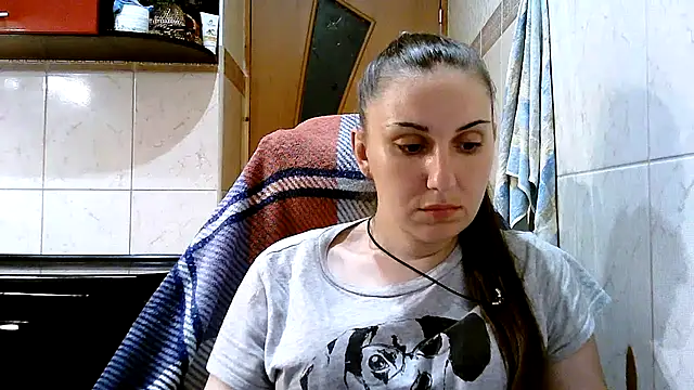 Snapshot of Yuliia30 chatting on July 15, 2026, 7:54 pm Yuliia30 online show from July 15, 2026, 7:54 pm