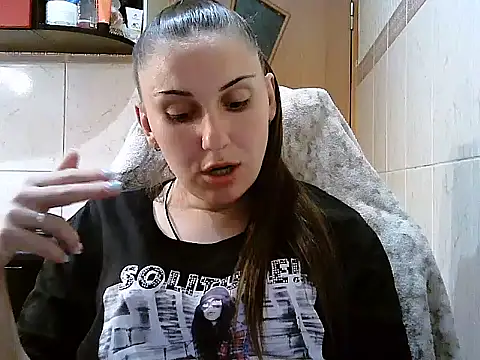 Snapshot of Yuliia30 chatting on July 9, 2026, 3:33 pm Yuliia30 online show from July 9, 2026, 3:33 pm