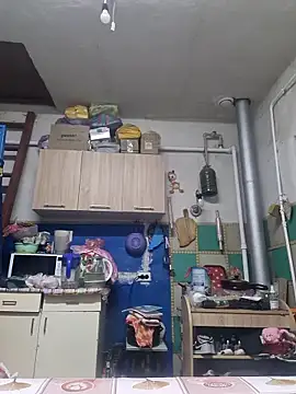 Jyleta online show from October 7, 2025, 9:49 pm