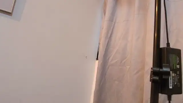 Snapshot of orlando_yate chatting on November 4, 2025, 9:51 pm orlando yate online show from November 4, 2025, 9:51 pm