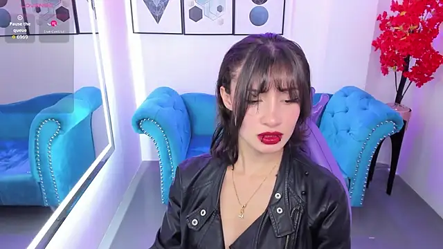 Akaza Hakuji  online show from November 4, 2025, 12:42 pm