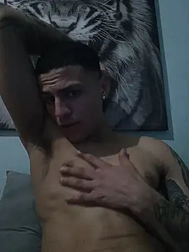 dany hardy online show from October 27, 2025, 4:57 am