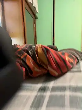 therealjj3333 online show from September 25, 2025, 4:35 pm