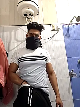 13horny13 online show from March 4, 2025, 3:00 am