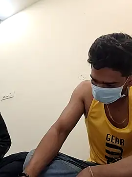 13horny13 online show from February 13, 2025, 5:58 am