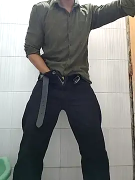 13horny13 online show from March 2, 2025, 2:58 pm