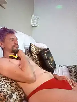 Snapshot of AQuickPhyx chatting on March 2, 2025, 3:45 am AQuickPhyx online show from March 2, 2025, 3:45 am