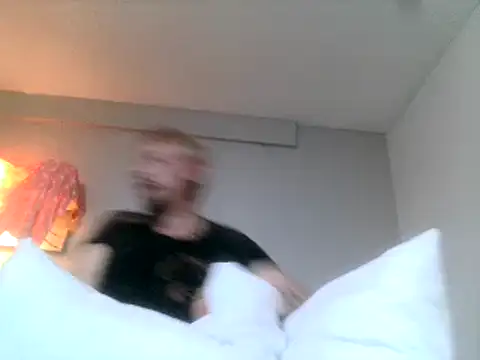 Snapshot of AQuickPhyx chatting on February 16, 2025, 10:11 pm AQuickPhyx online show from February 16, 2025, 10:11 pm