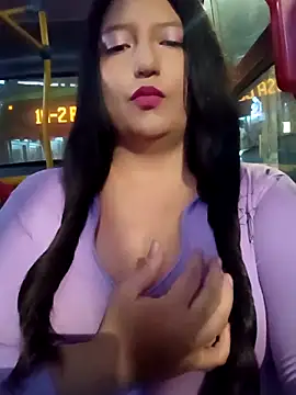 Melyy Edii online show from November 6, 2025, 11:09 pm