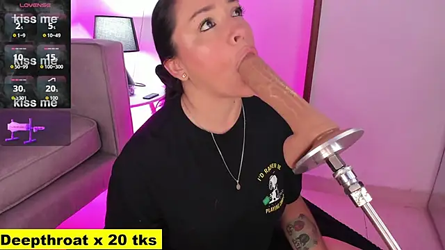 aurora-deepthroat online show from October 11, 2025, 11:44 am