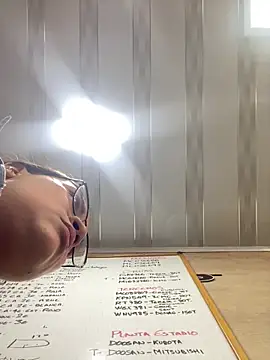 Yessica 832 online show from February 11, 2026, 2:39 pm