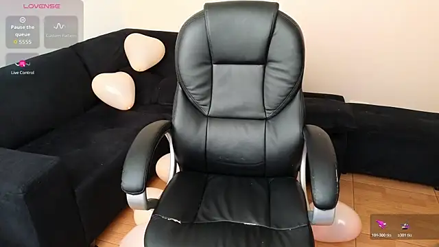 hairyncuteass online show from February 8, 2026, 1:31 pm