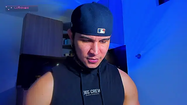 austinoficial online show from May 9, 2026, 12:03 am