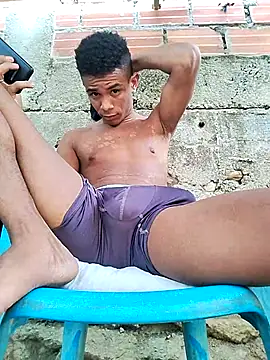 Snapshot of Black_Manba chatting on September 22, 2025, 7:09 pm Black Manba online show from September 22, 2025, 7:09 pm